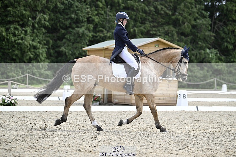 240523-133153-04813 - 109-MJM_BOBBY_DAZZLER-Rosie_Ringer