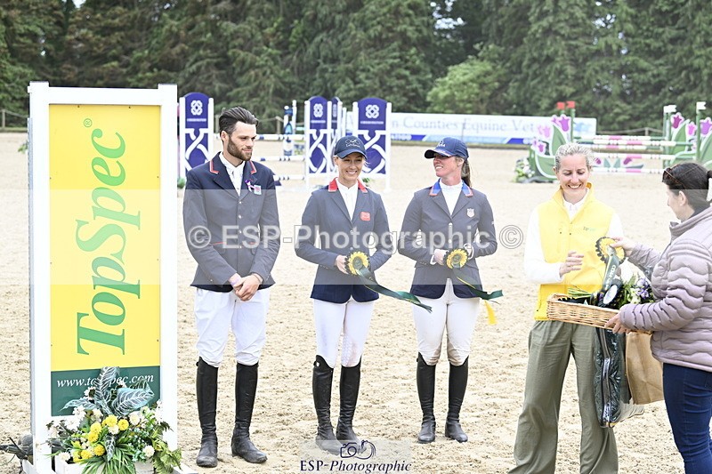 250525A-162255-18707 - Presentations Section D CCI 4 Star