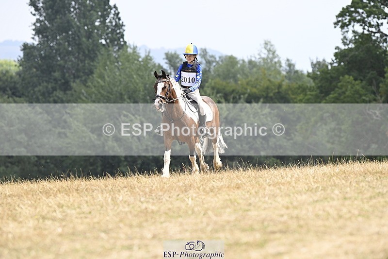 250824A-125247-36515 - 2010-Freya.Hallam-Deakin-Tommy