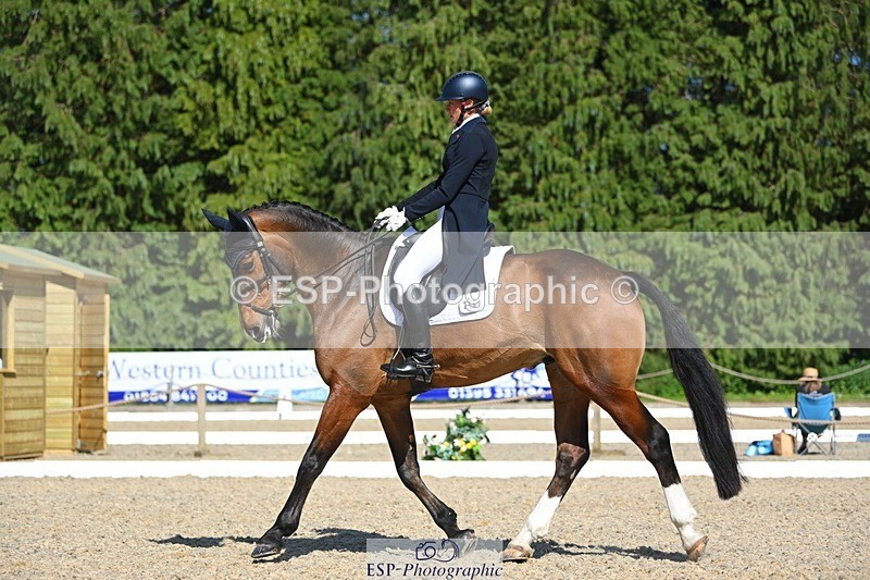 230526-162157-07346 - 256-ALS_RUSSIAN_ROLEX-Jemima_Howden-WEDTrotUp+DR