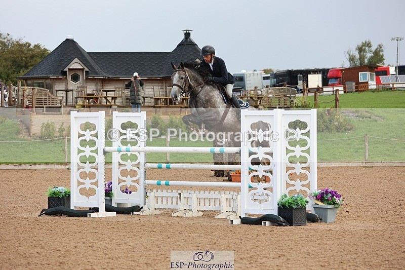 250911-124357-01541 - Cls 3 Snr Foxhunter