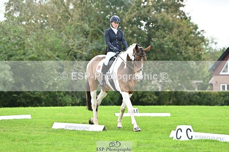 241024-102041-02153 - 304-Rachel.Brockington-LYNWOOD.CLEAR.CUT