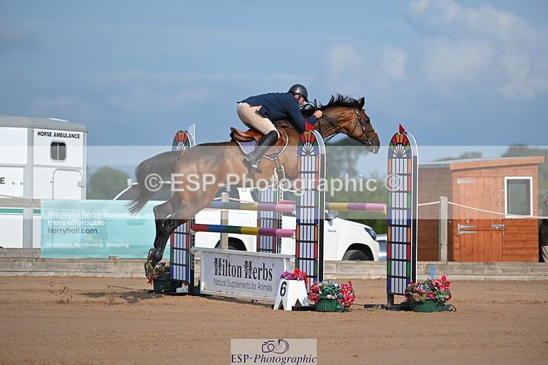 230721A-090110-04832 - Cls 2, 2 Star Small 1.30m