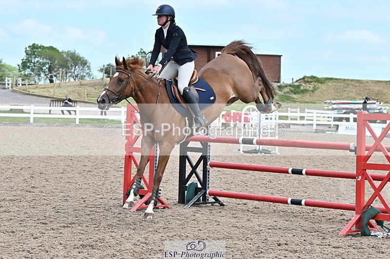 240605A-155520-00995 - Cls 5 Foxhunter and 1.20m Open
