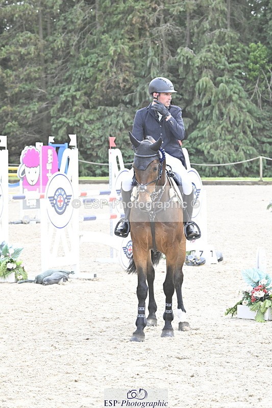 250525A-161110-18507 - Presentations Section C CCI 2 Star Long