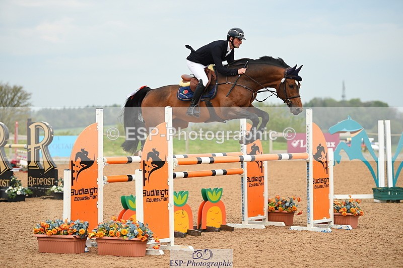 230504A-091710-00317 - Cls 8 Snr Foxhunter