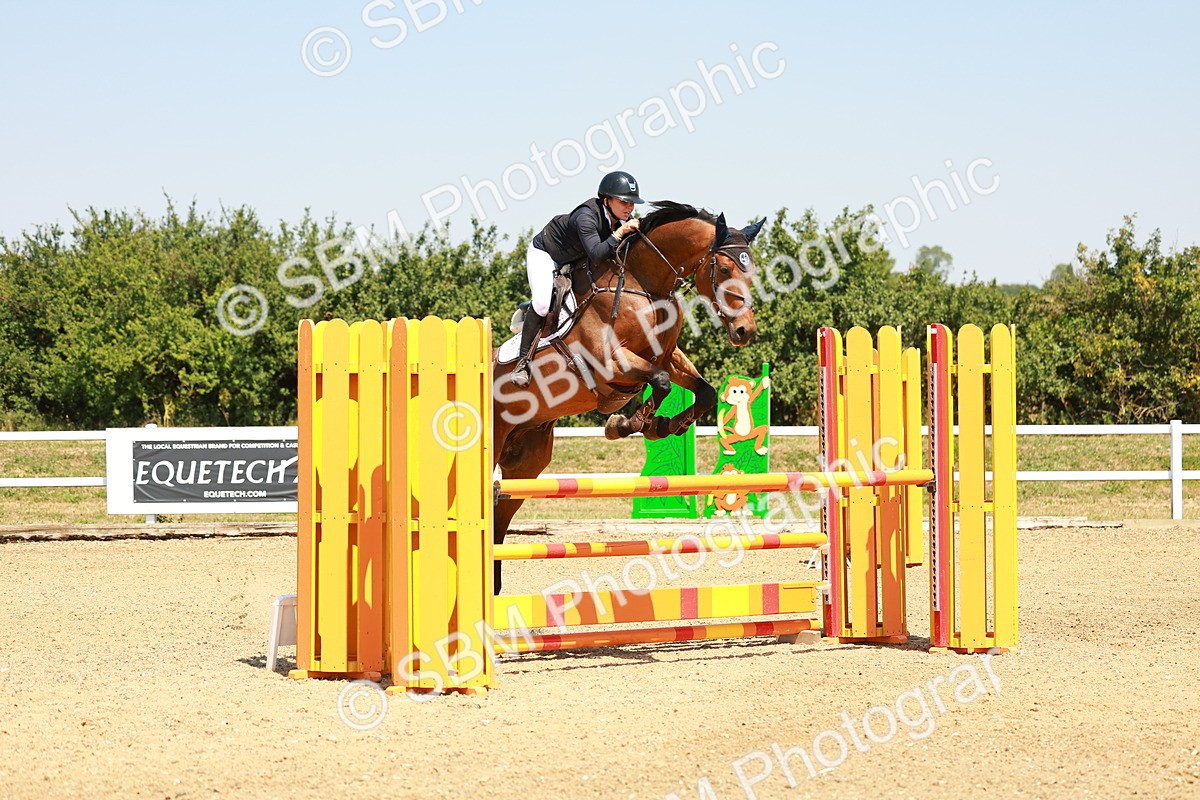 SBM_001646 - Class 4 - Senior Newcomers - 1.10m