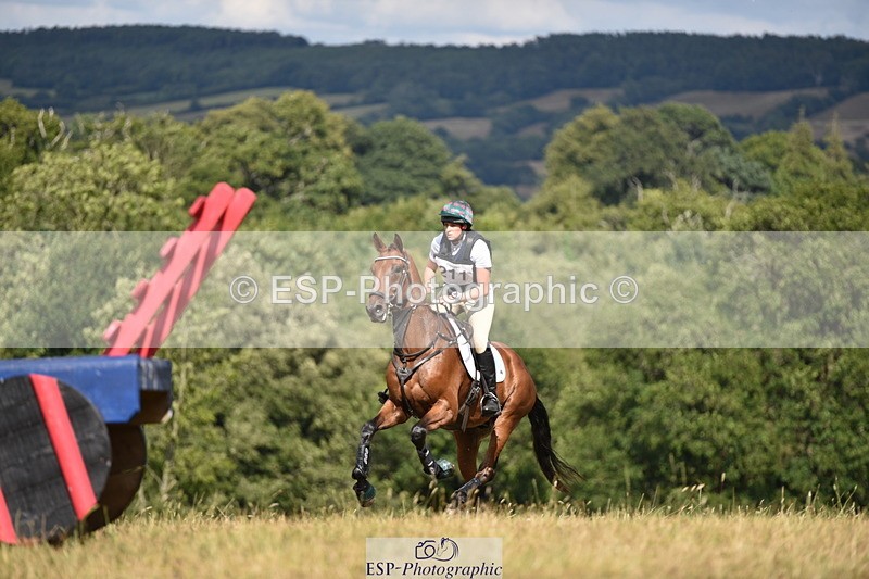 250802A-162000-07707 - E-211-Torie.Sleep-CLEVER