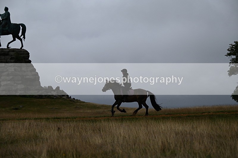 DSC_1889 - Time at Statue 12:13 to 12:32
