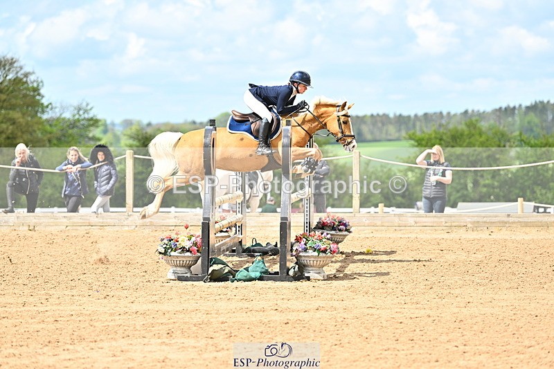 240504A-114711-01301 - Cls 3 Pony Discovery & 90cm Open