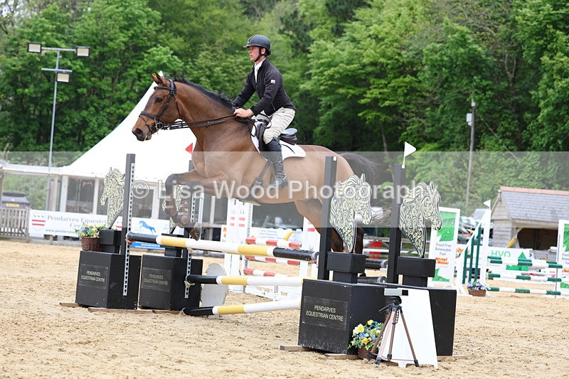 3E7A6336 - Class 4: Senior British Novice/90cm open