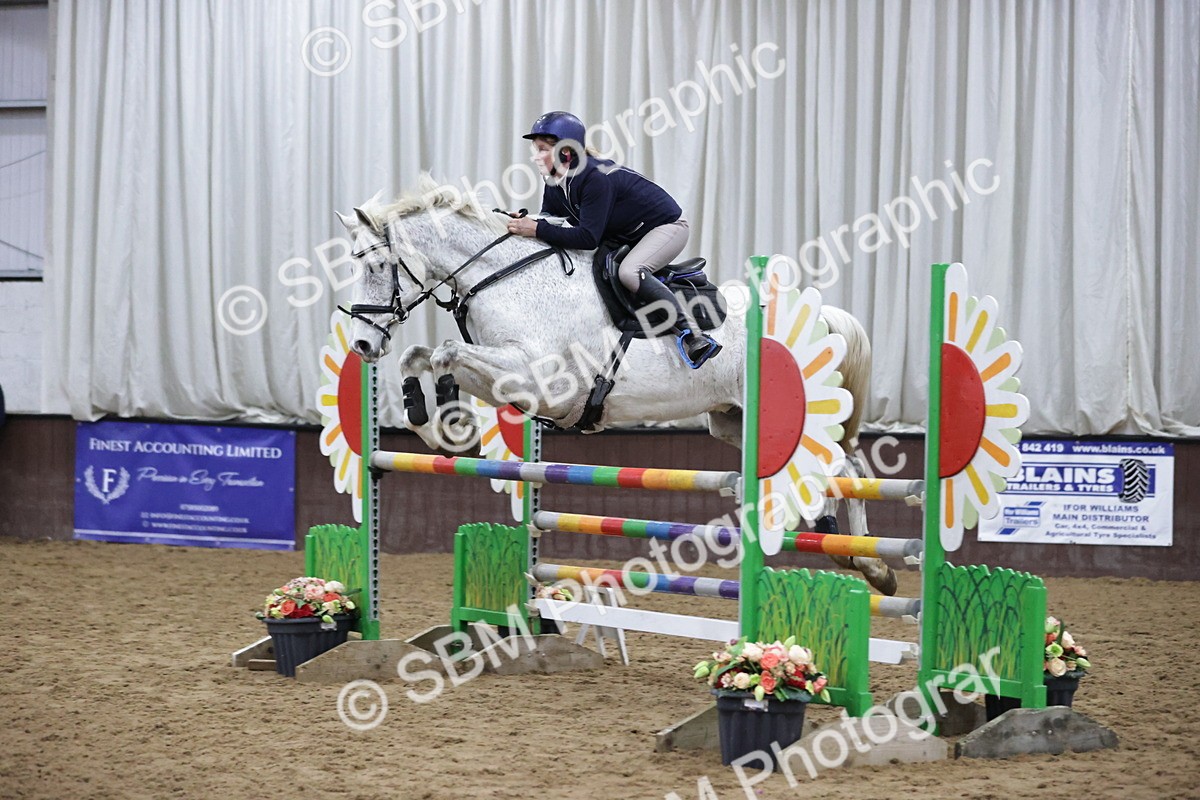 SBM_001173 - Class 4 - Senior Newcomers/ 1.10m Open