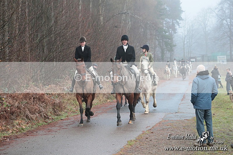 HUPY 261224 254 - Pytchley with Woodland Hunt Boxing Day Meet 26th December 2024