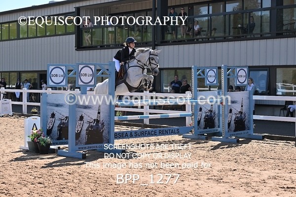BPP_1277 - QUEEN STAR + GILTON DES ISLOTS