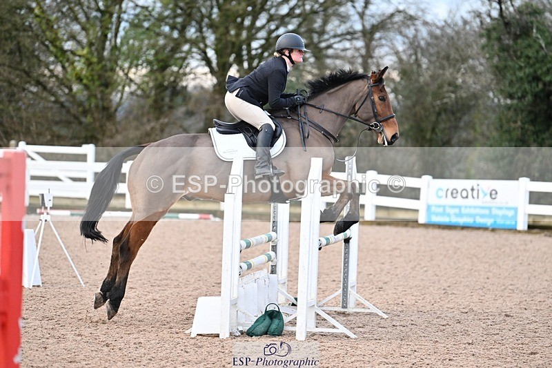 250112-092026-00646 - Cls 15 British Novice and 90cm Open