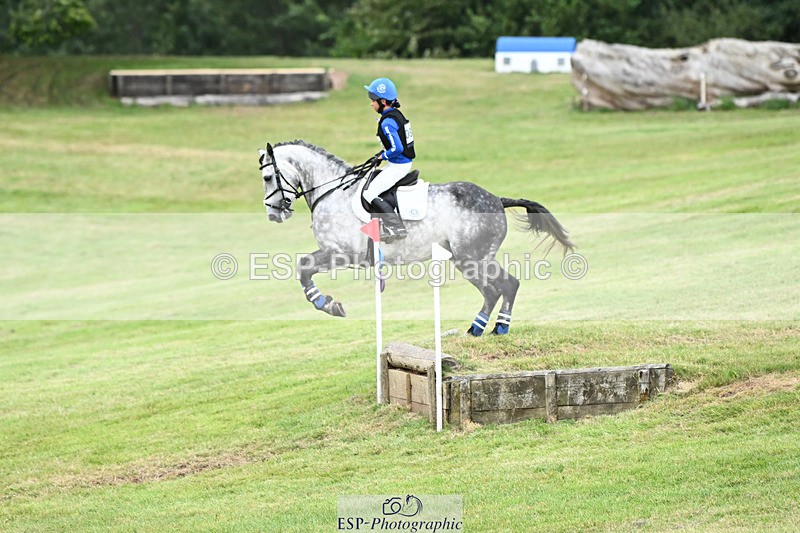 240825X-165137-37381 - 80cm XC 16.30 to 17.30