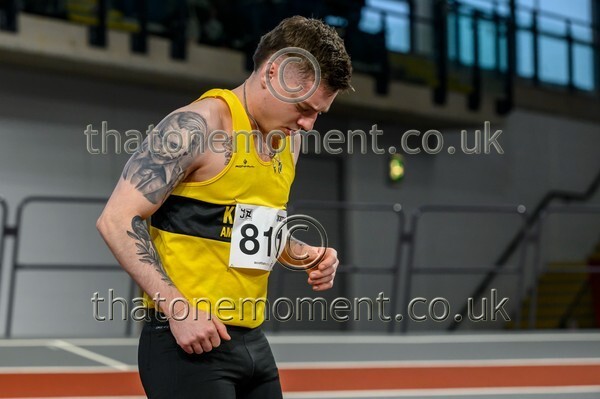 SenInd26-916374 - Track Male Set One