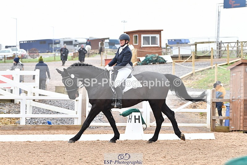 240121A-104304-00461 - Cls 5 Novice 37A