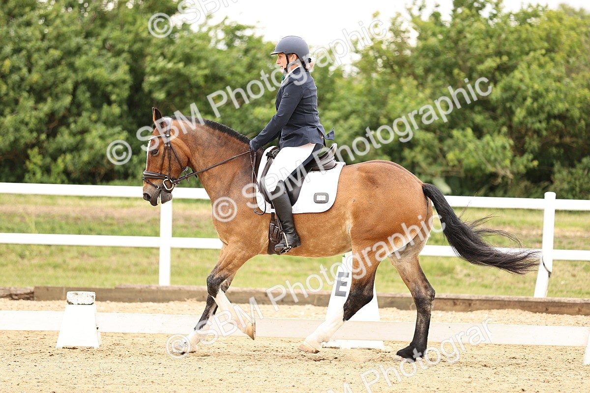 SBM_002821 - Class 2 - Novice 4 - 12.00-13.10