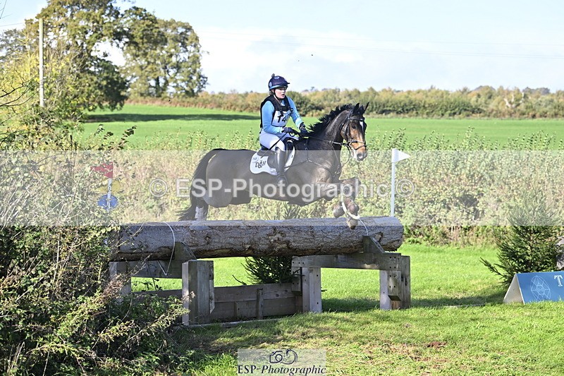 251024A-124901-11280 - B-140-Charlotte.Ward