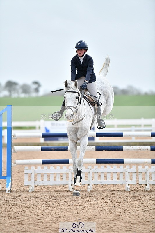 240124A-124941-00554 - Cls 3 Newcomers & 1.10m Open