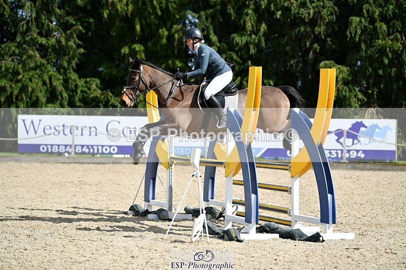 240324-130612-02776 - Cls 9 Snr 1.05m Open