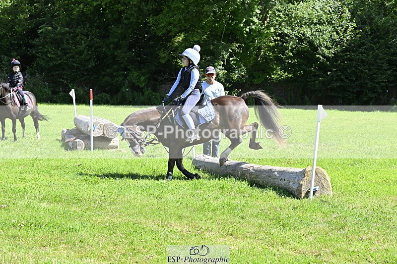 240728B-105421-00733 - Theo's Group XC