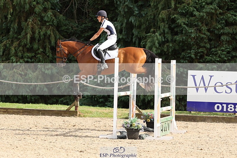 250703A-170928-06211 - Cls 10 1.05m Amateur Q and Open