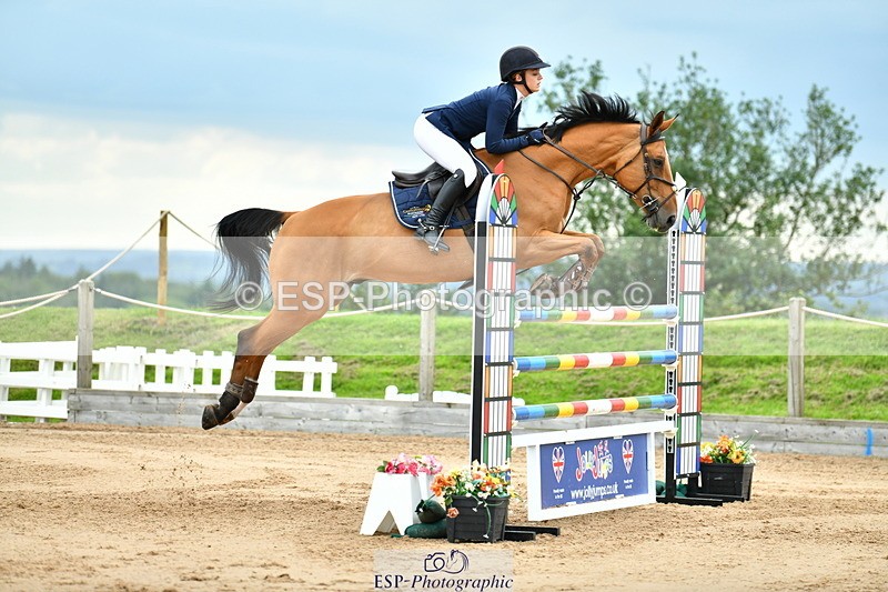 230720A-154414-04009 - Cls 9, 2 Star Big 1.40m Start to break