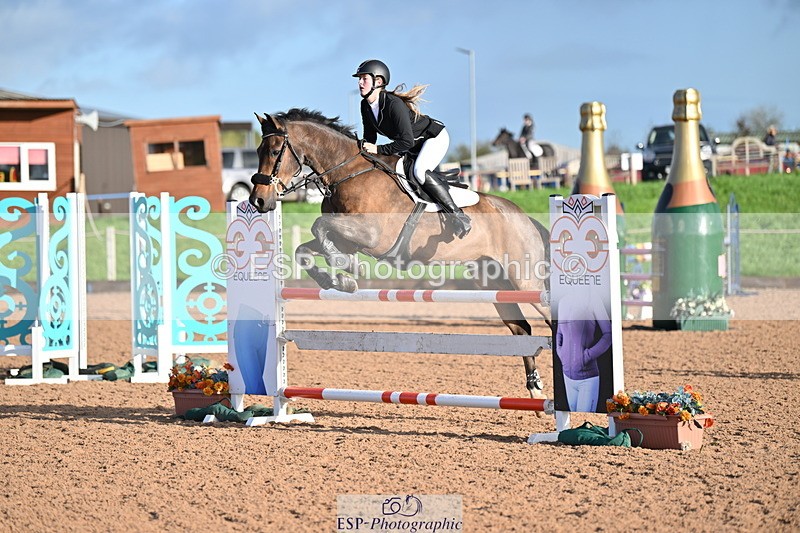 231014A-091211-03423 - Cls 17 Discovery & 1m Open