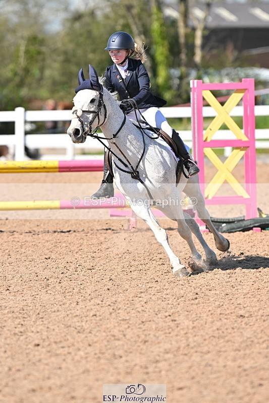 240504A-161003-02731 - Cls 22 & 23 Stepping Stones 128cm & 138cm & Under11's