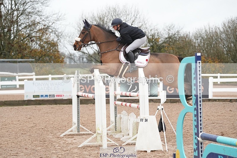 251107-134003-01010 - Cls 5 Newcomers and 1.10m Open