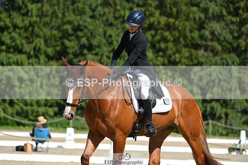 230526-160110-07245 - 252-LVS_MOVISTAR-Elizabeth_Barratt-WEDTrotUp+DR