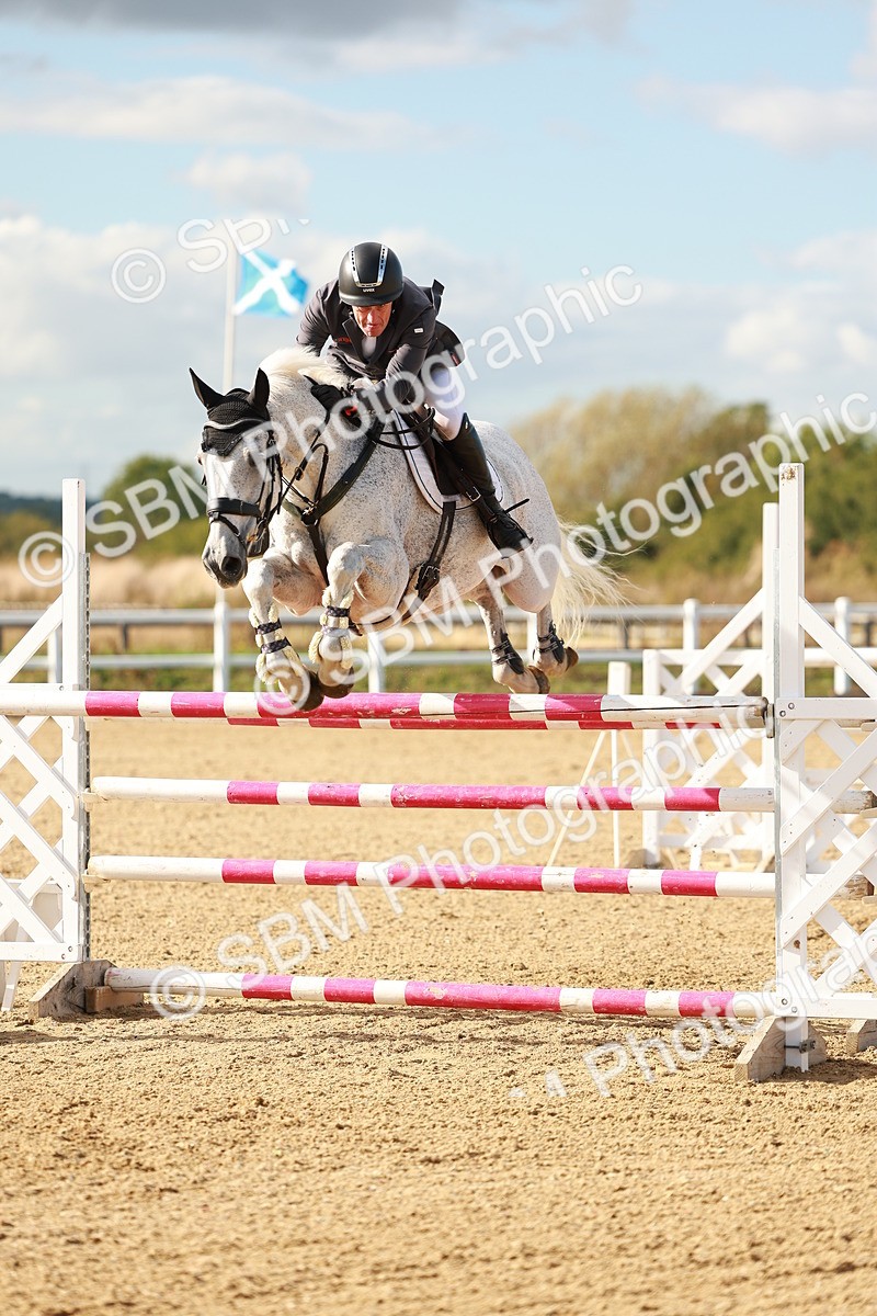SBM_002057 - Class 5 - Senior Foxhunter - 1.20m