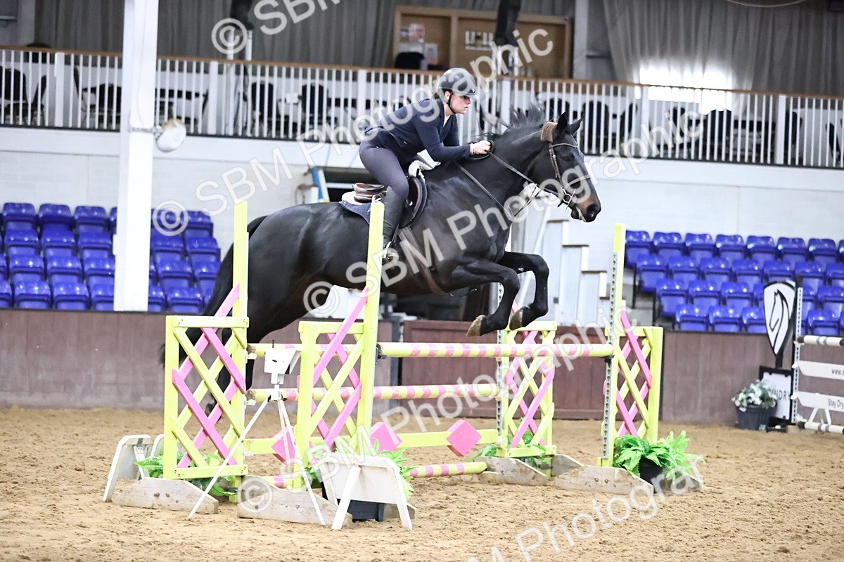 SBM_005735 - Class 17 - Senior Newcomers 1.10m