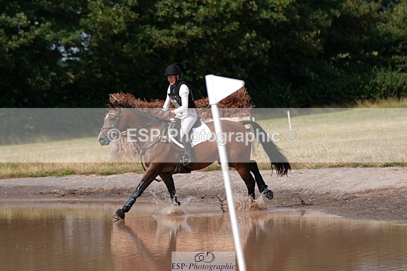 250802A-104448-01507 - B-057-Emma.Ergatoudis-MINERVA.VAN.DE.KOOLDRIES