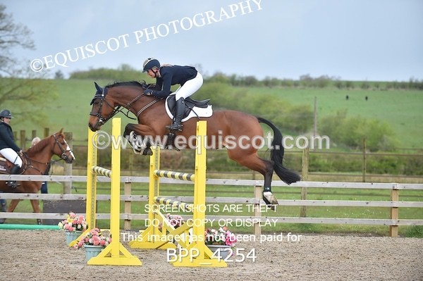 BPP_4254 - CLASS 10 RHS Foxhunter Championship Qualifier