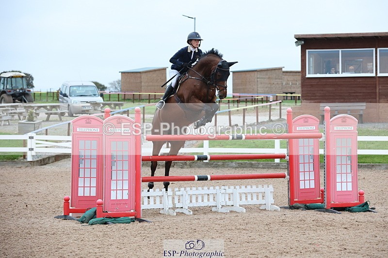 241101A-155457-03127 - FRI Cls 8 National 1.30m