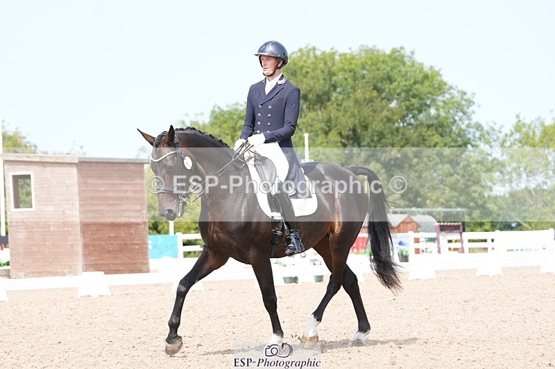 250815-124634-01076 - 016-Ben.JamesToto.light