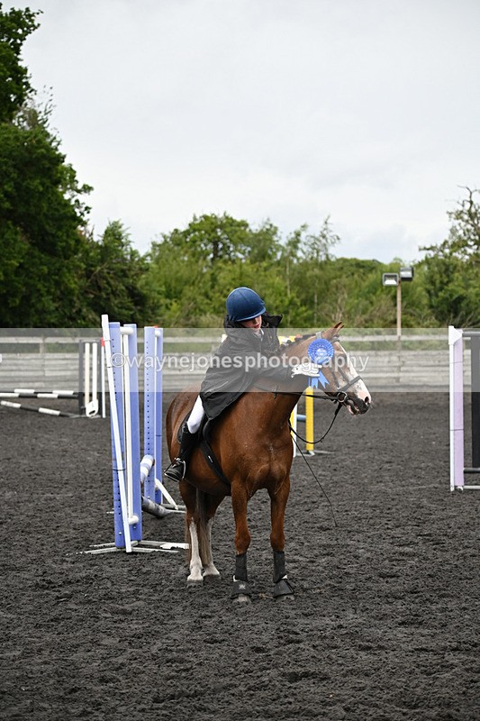 WJ6_0337 - Class 13 Novice 60cm