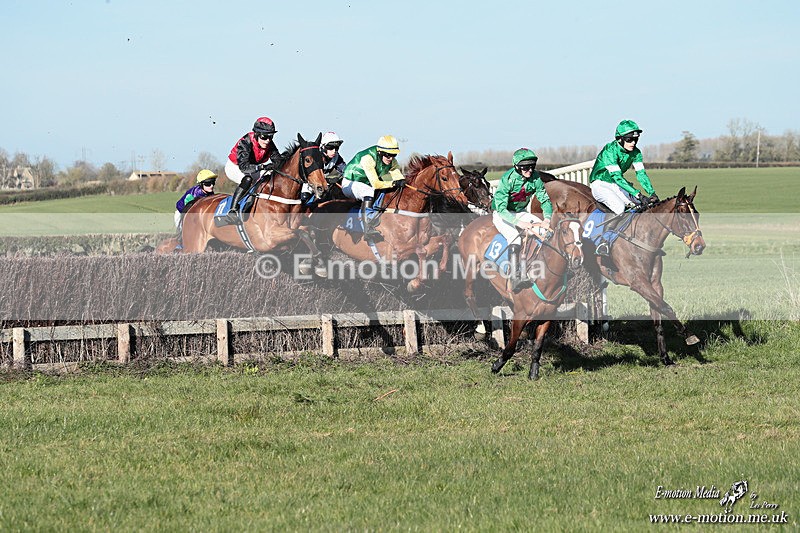 PtP 210326 746 - VWH Cirencester Races 21/03/26