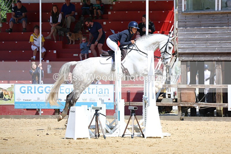 3E7A9689 - Class 8: Senior 80cm