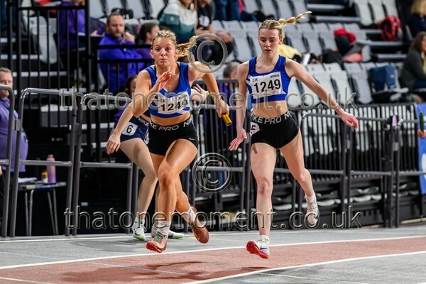 CEREL-918705 - Track Female Set Two