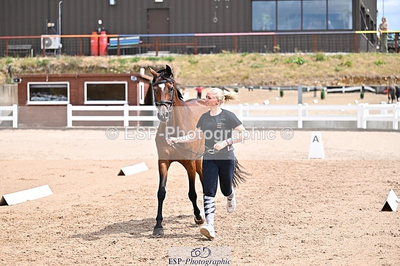 250716-132038-00442 - Trot Up 12.30 to 1.30