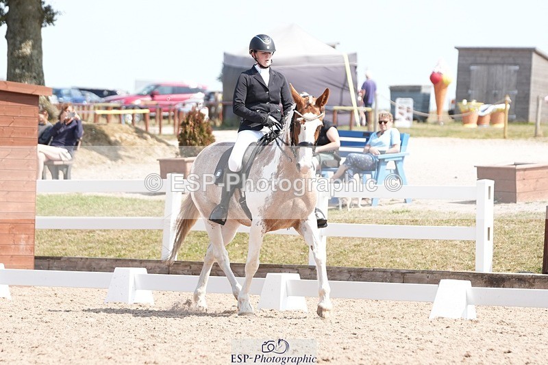 250817-123256-09101 - 161-Isabel.LawsonIn.the.pink