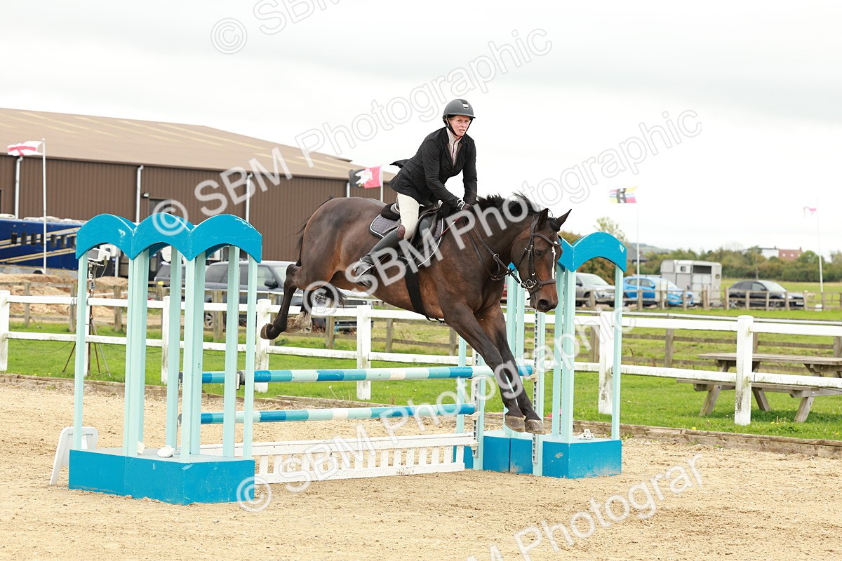 1I0A6924 - Class 2 - Senior British Novice