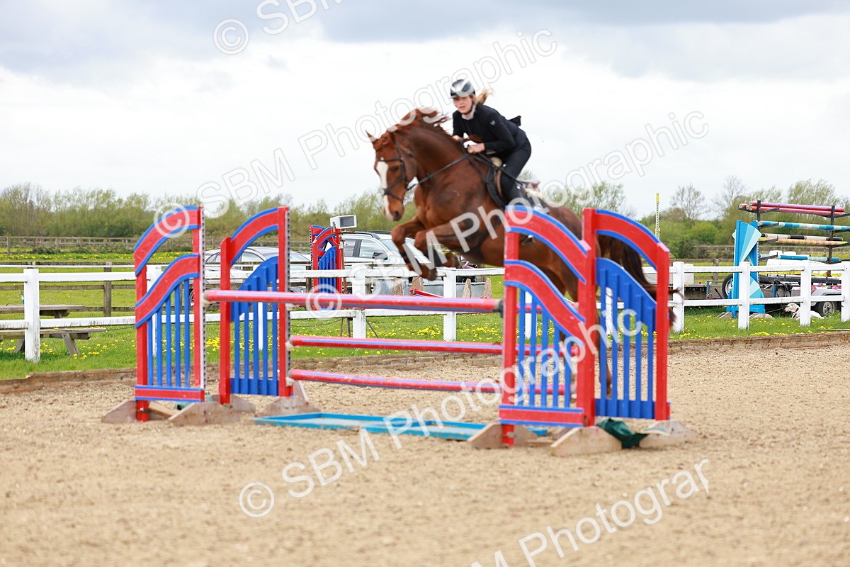 SBM_002252 - Class 10 - Senior Newcomers - 1.10m