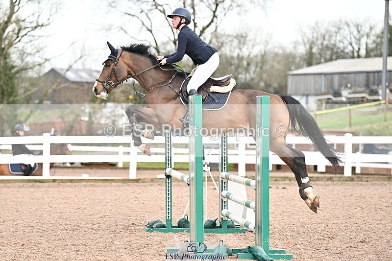 241206-094148-00056 - Cls 2 British Novice and 90cm Open