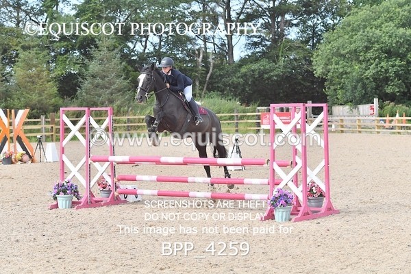 BPP_4259 - CLASS 12 SUN Senior British Novice/ 90cm Open