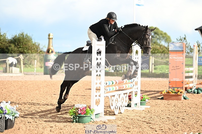 240912A-170419-02460 - Cls 7 Snr 90cm Open Speed Derby